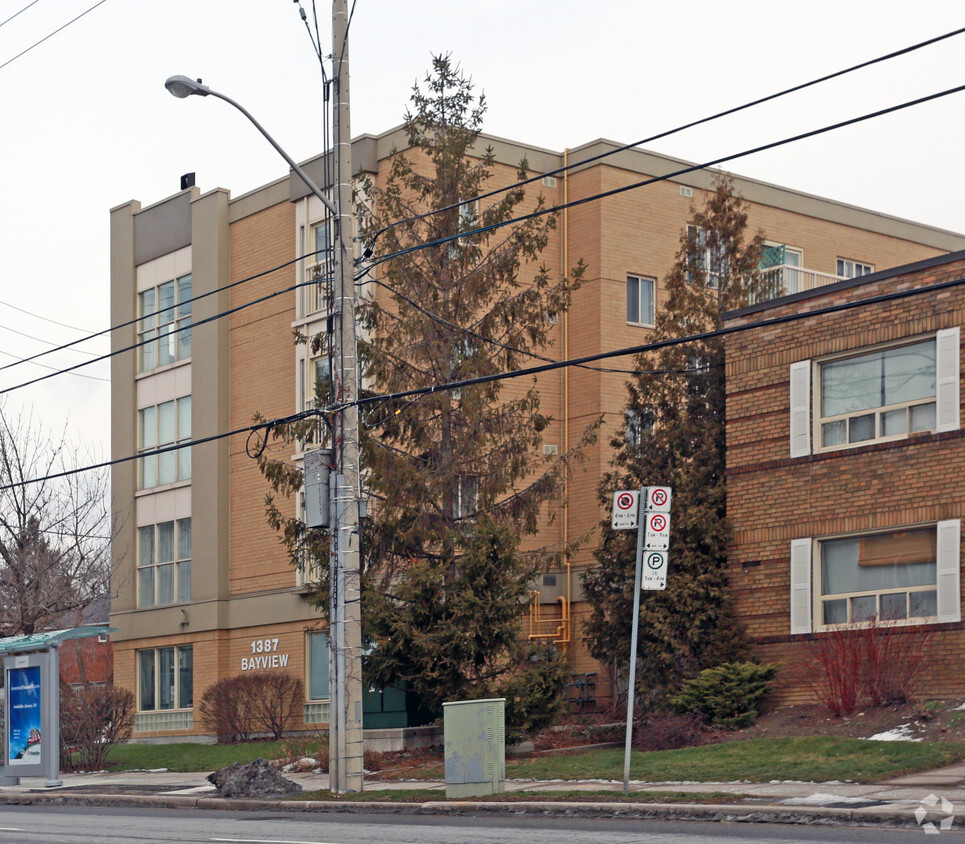 Building Photo - 1387 Bayview Ave