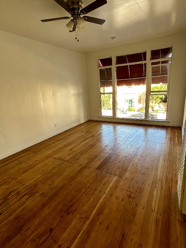 Foto del edificio - 1781 Orchid Ave