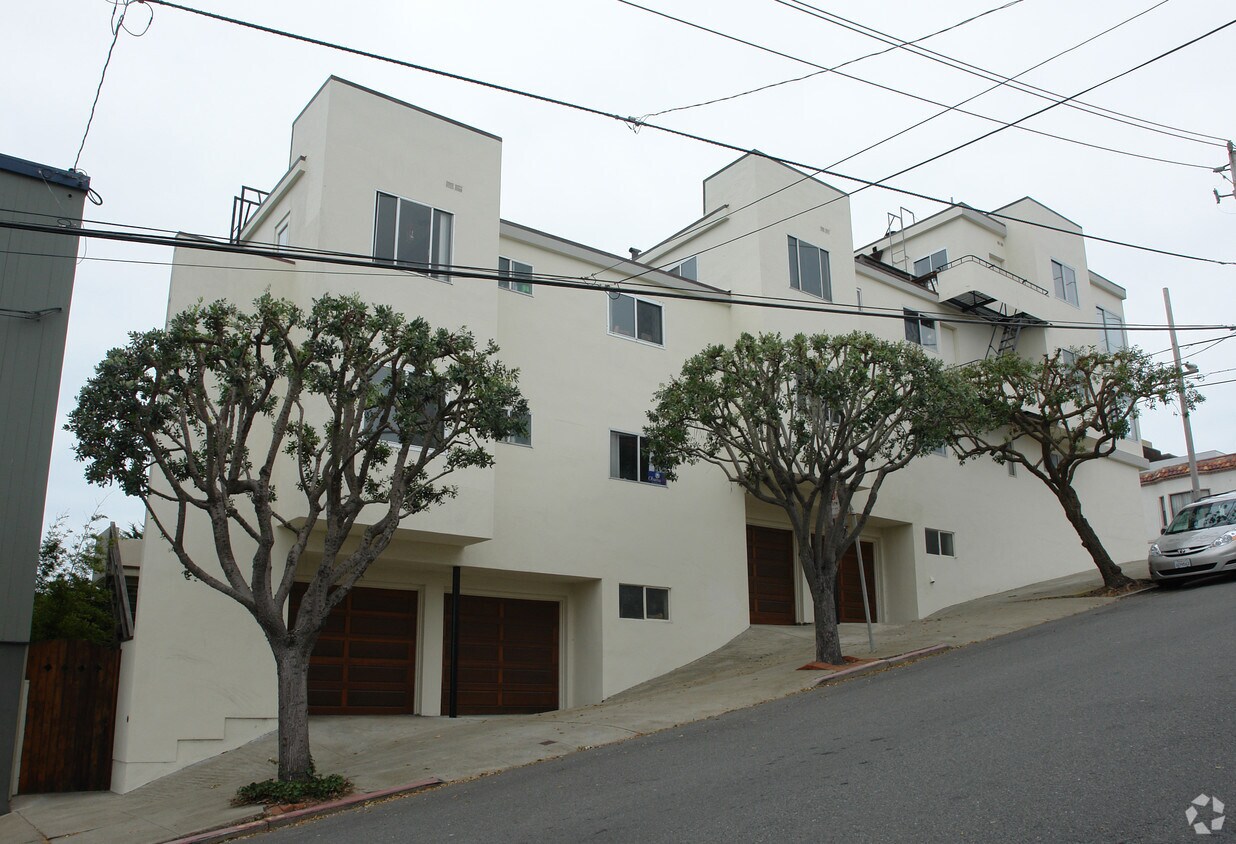 Primary Photo - 101 Sutro Heights Ave