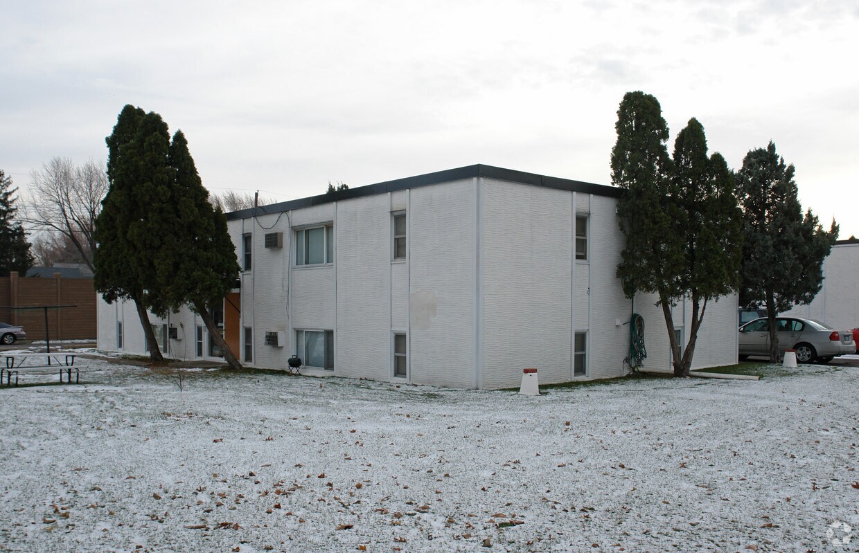 Foto principal - 4939 3rd St NE