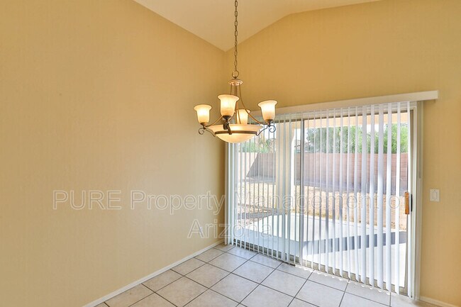 Building Photo - 13359 W Watson Ln