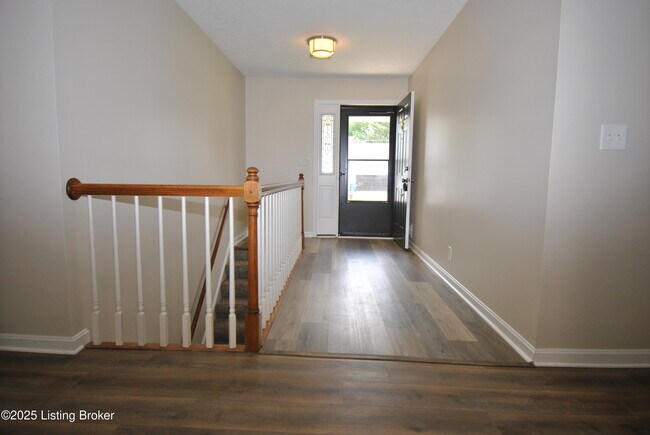 Foto del edificio - 12401 Ledges Dr