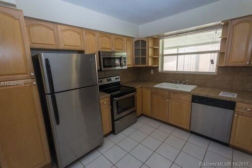 Building Photo - 8570 NW 11th Ct