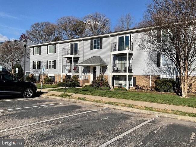 Building Photo - 3502 Lochearn Ct