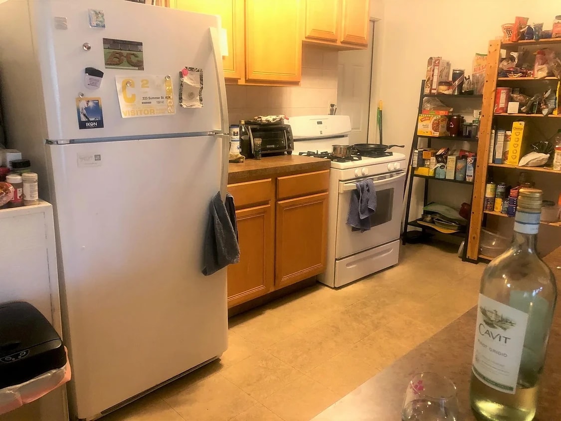 Primary Photo - 225 Summer St