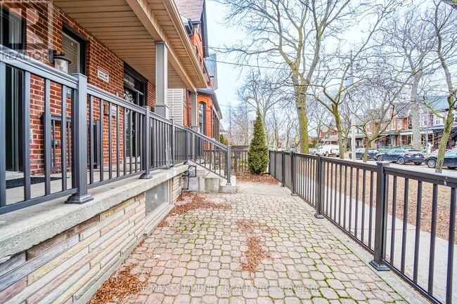 Photo du bâtiment - 4 Lakeview Ave