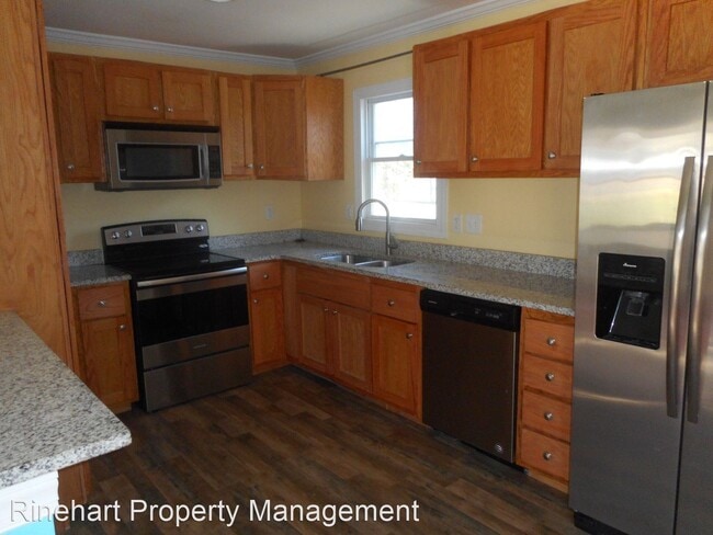 Building Photo - 3 br, 2 bath House - 126 Valley Road