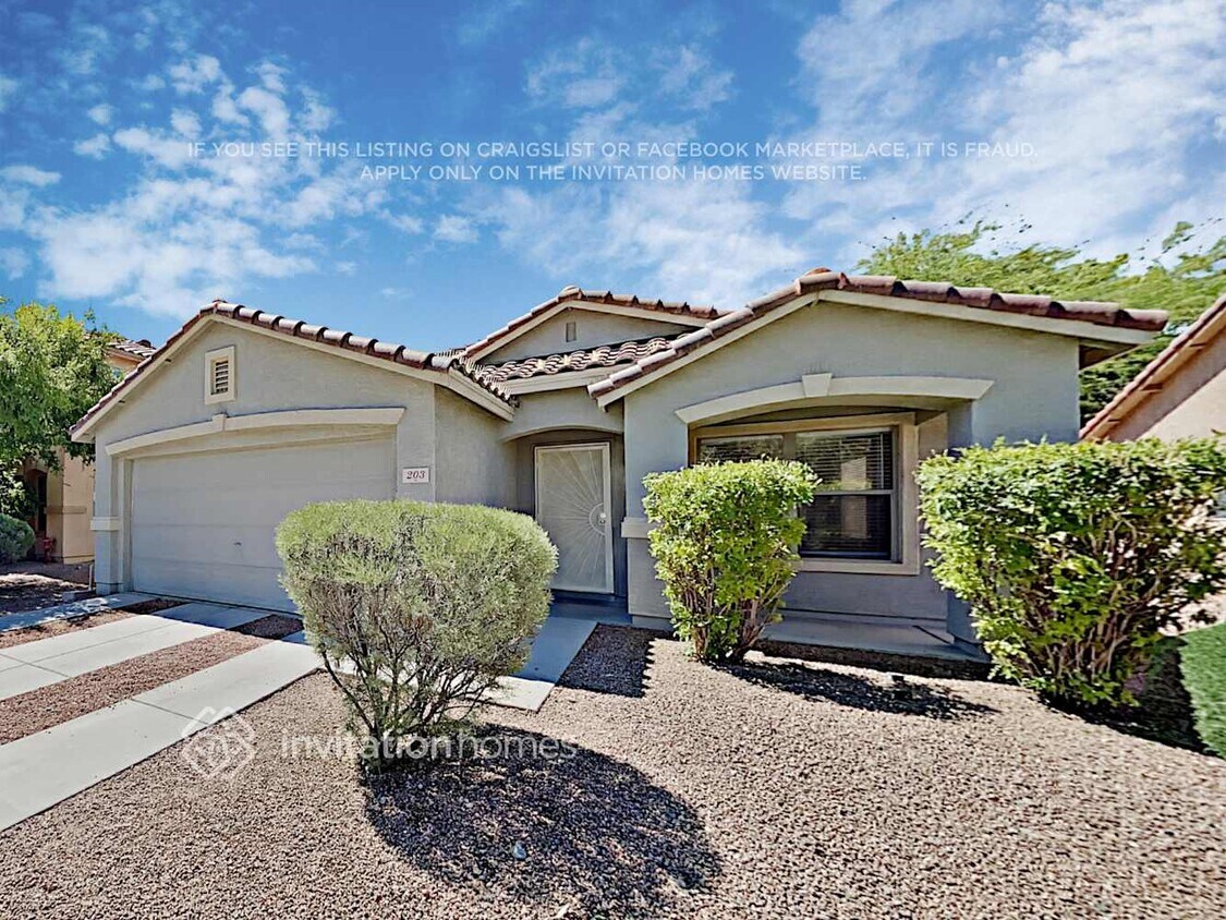 Primary Photo - 203 E Valley View Dr