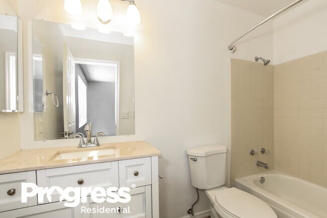 Building Photo - 3552 E Le Marche Ave