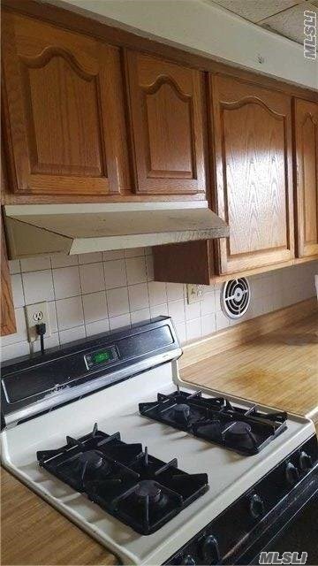 Foto del edificio - 85-45 Abingdon Rd