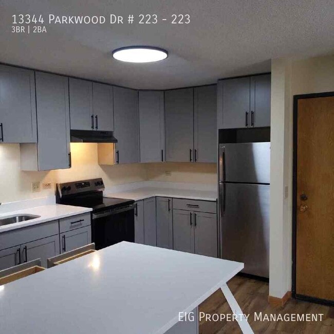 Foto del edificio - 13344 Parkwood Dr