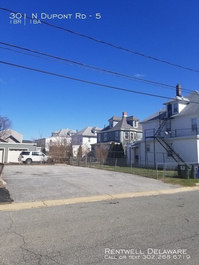 Foto del edificio - 301 N Dupont Rd
