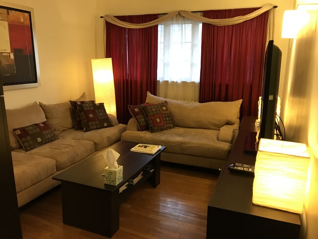 Living room - view 2 - 6330 Darlington Rd