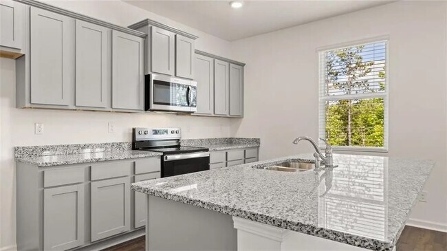Foto del edificio - Room in Single Family Home on Aster Ave