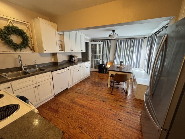 Foto del edificio - 14 Hardee Cir S