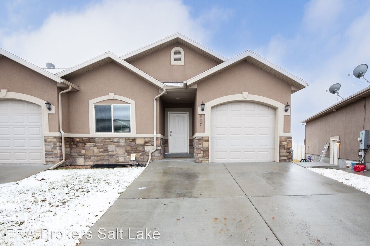 4 br, 2.5 bath House 537 W. 1770 S. House Rental in Orem, UT