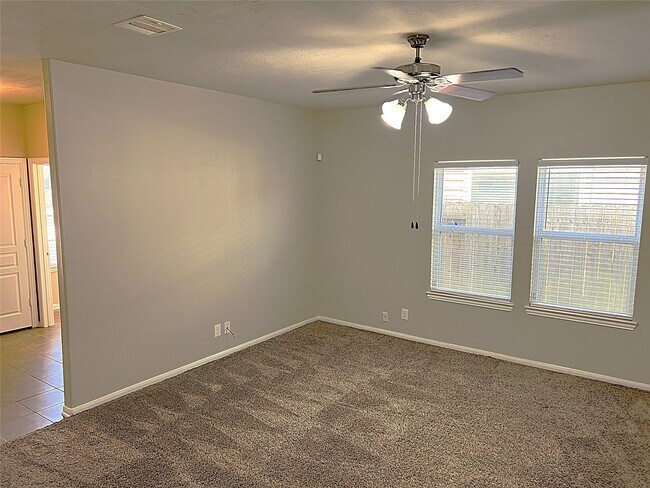 Foto del edificio - 17222 Hannah Oaks Ln