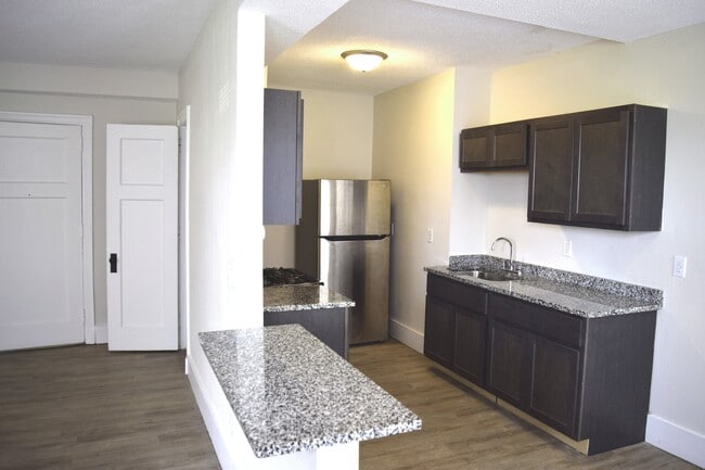 Legacy on Main - Legacy on Main Apartments