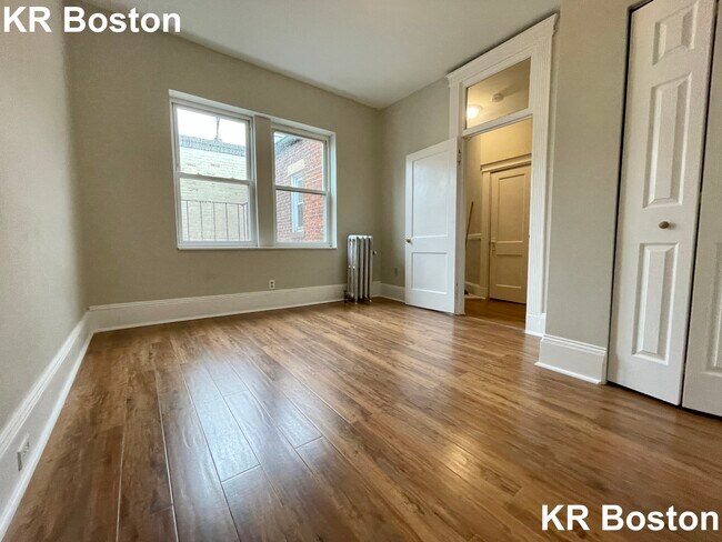 Foto del edificio - 12 Hemenway St