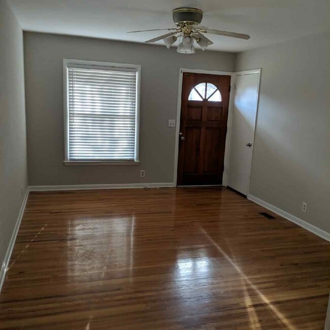 Foto del edificio - 115 Hepplewhite Dr