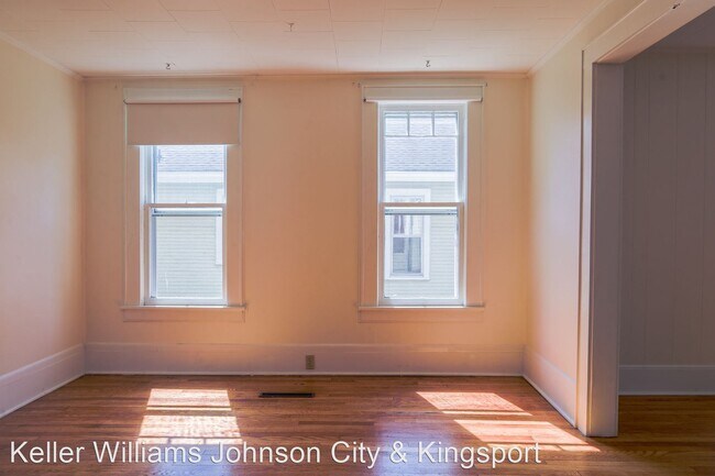 Building Photo - 2 br, 1 bath House - 616 HillCrest Drive