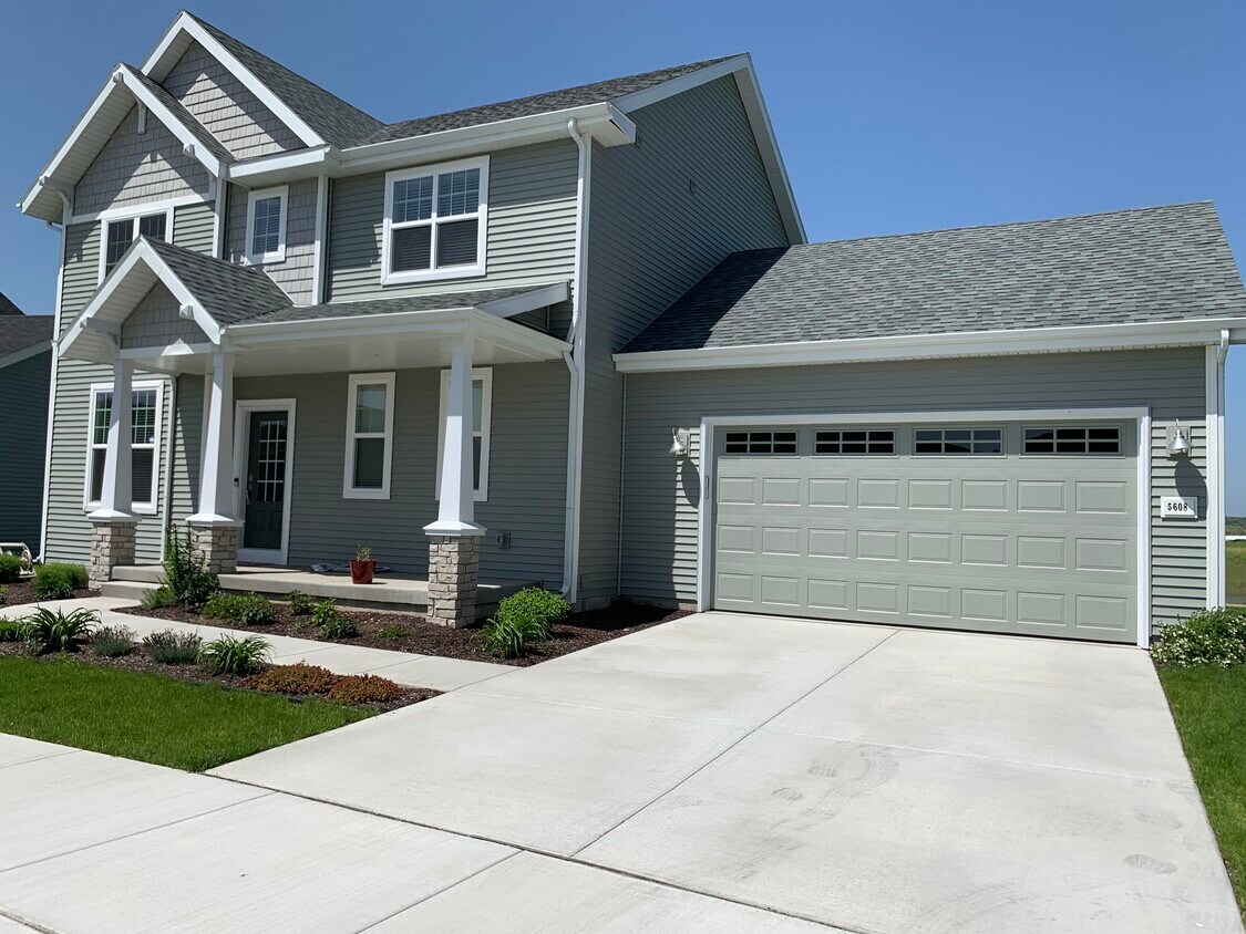 Primary Photo - 5608 Levitan Ln