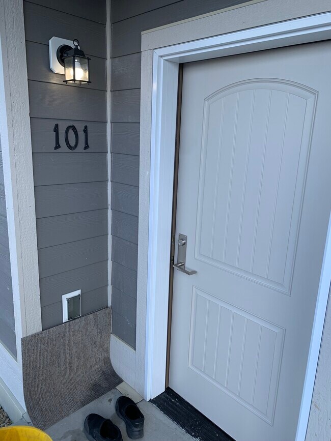 2832 Overlook Blvd Unit 100, Helena, MT 59601 Condo for Rent in