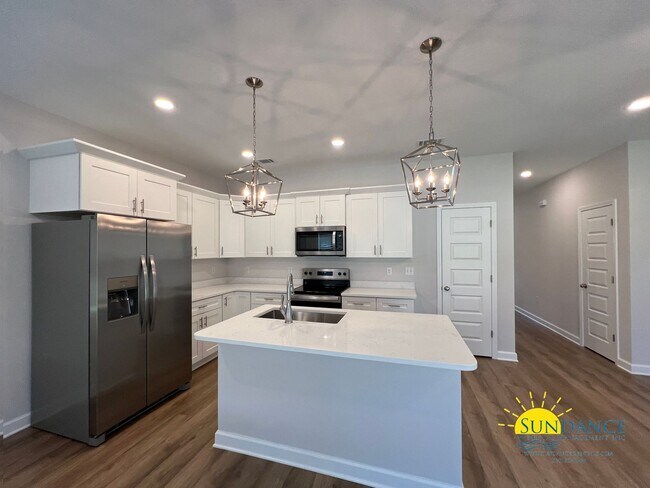 Foto del edificio - Beautiful New Construction 3 Bedrooms Home in Crestview!