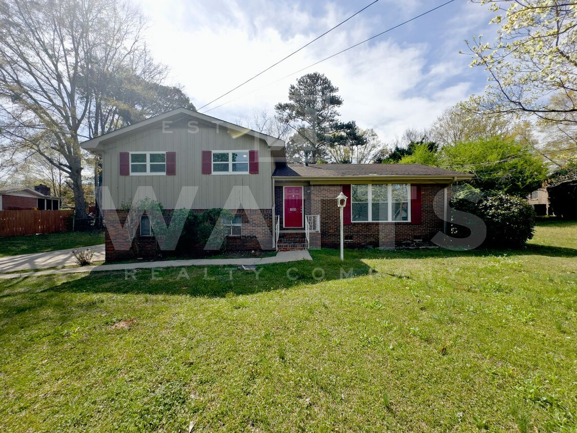 Primary Photo - 4-Bedroom, 2-Bath Home in Pleasant Grove