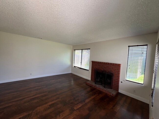 Building Photo - 406 Coronado Dr