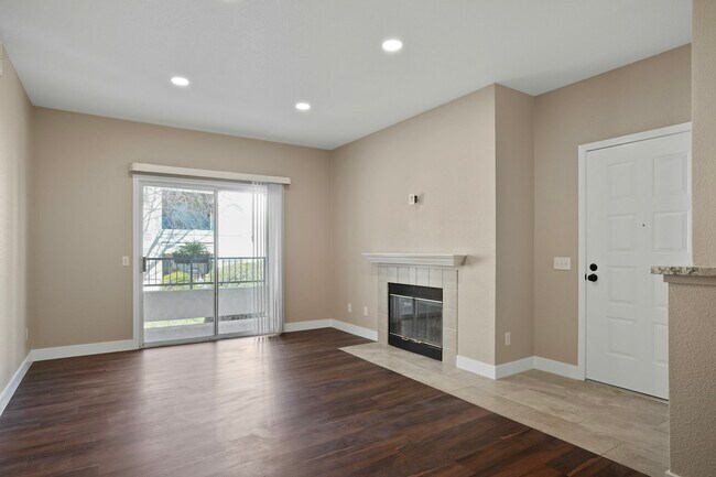 Foto del edificio - 2902 Beachcomber Drive East, Unit 2902