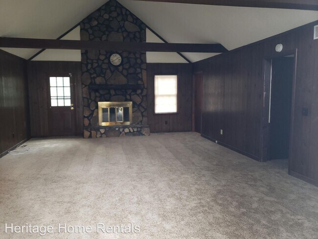Building Photo - 3 br, 2 bath House - 6861 Fairways Dr
