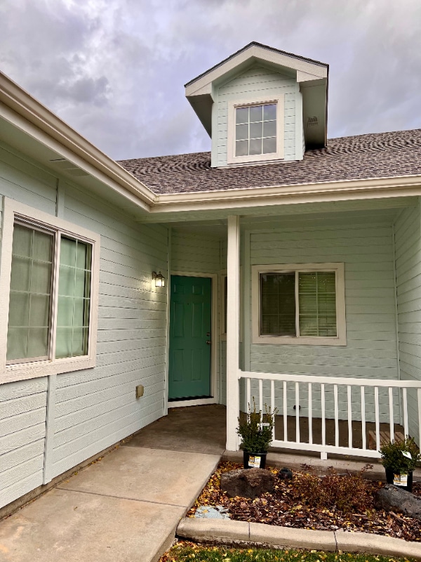 Building Photo - 98 E Sedgewick Dr