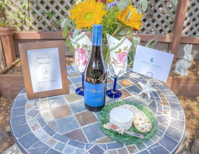 Foto del edificio - 2 br, 2 bath House - 3899 On A Lark