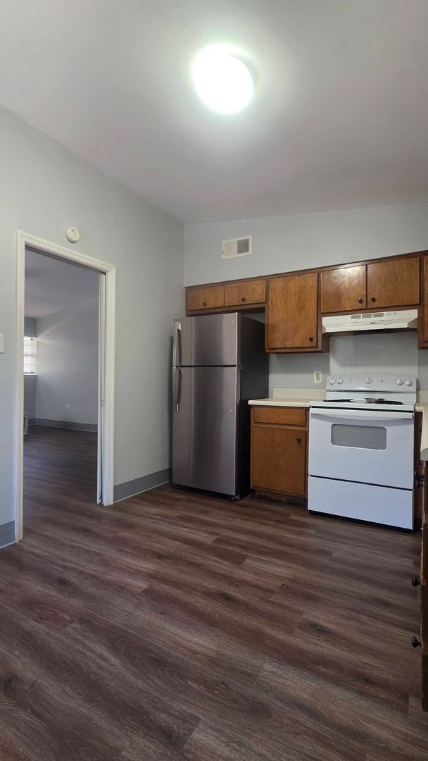 Foto del edificio - 1974 S Riverview Cir