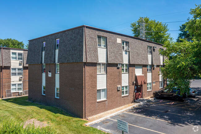 Building Photo - Windcrest Apartments