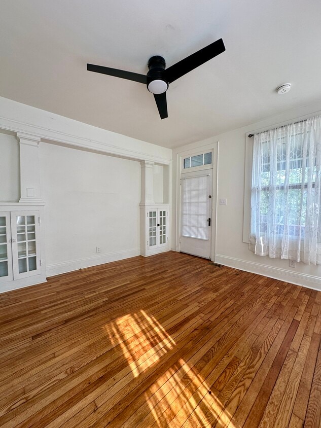 Foto principal - 319 E Scott Ave