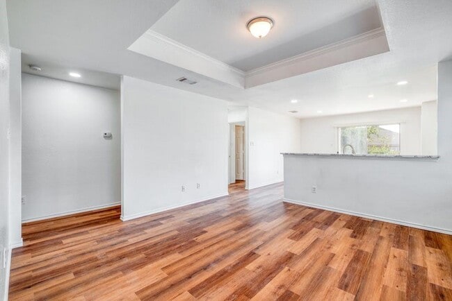 Building Photo - 3415 Crownover St