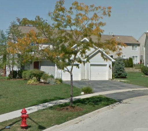 Primary Photo - 2 St. 2BR 1.5Ba 1CGar Fenced yard in Cul-d...