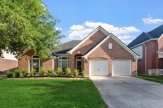 Building Photo - 15822 Bennet Chase Dr