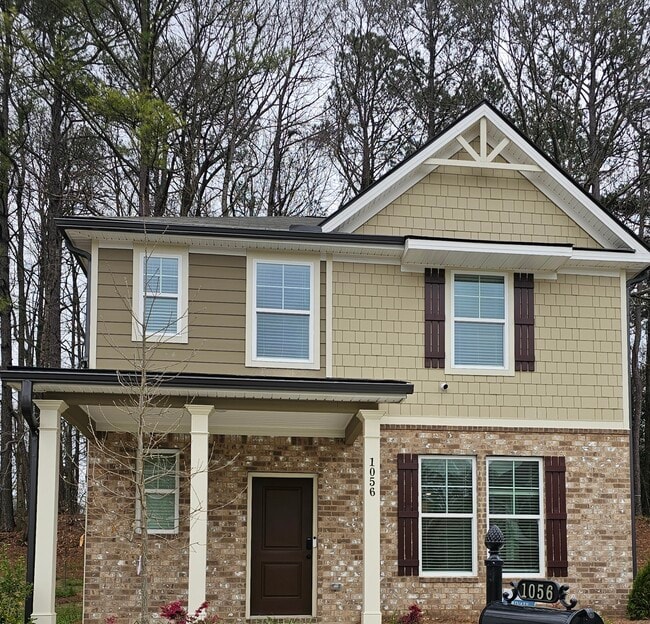 Building Photo - 1056 Thomasville Estate Way