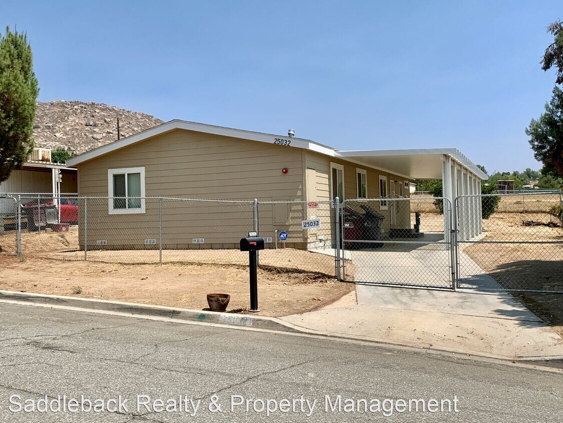 Foto principal - 3 br, 2 bath House - 25032 Avenida Valencia