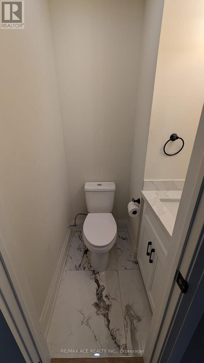 Photo du bâtiment - 40 Jacwin Dr