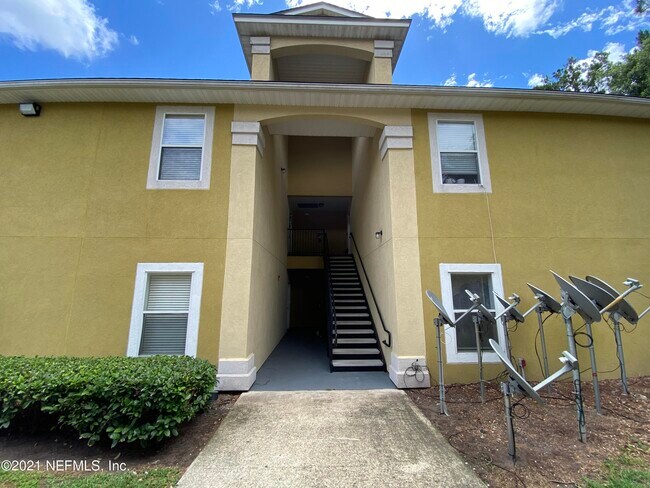 Building Photo - 3690 Kirkpatrick Cir