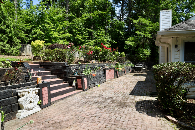 Building Photo - 11395 Vedrines Dr