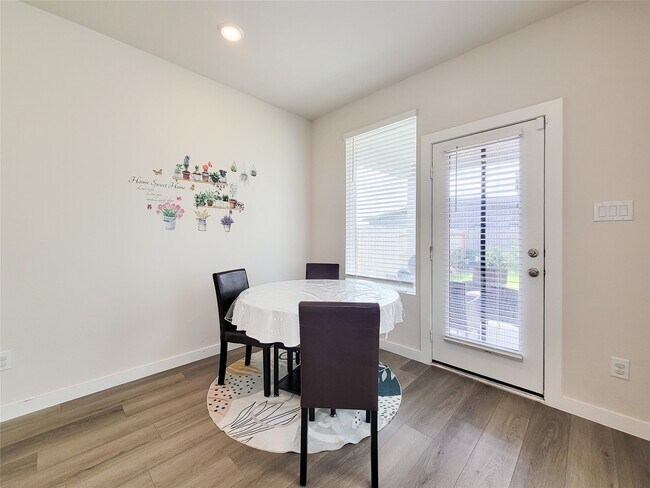 Building Photo - 8406 Hazel River Dr