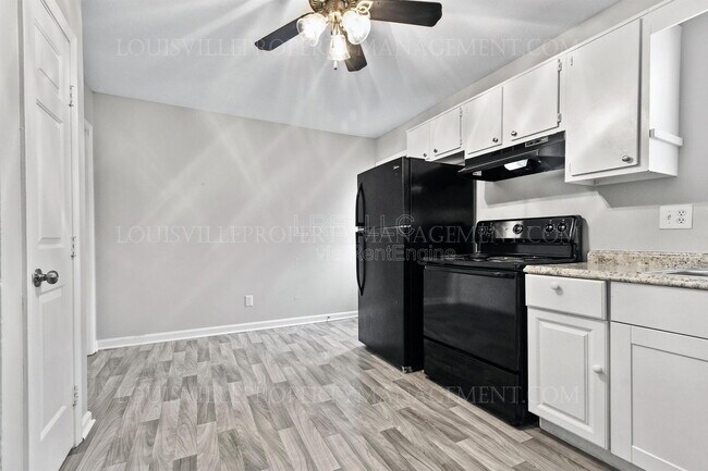 Foto del edificio - 3418 Clingstone Way