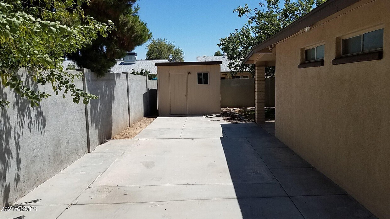 Foto principal - 1009 E Hampton Ave