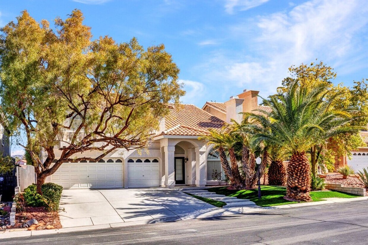 2422 Legacy Island Cir, Henderson, NV 89074 House Rental in Henderson