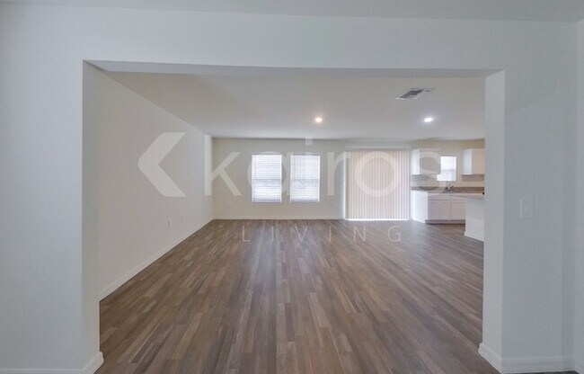 Building Photo - 3417 74th St W